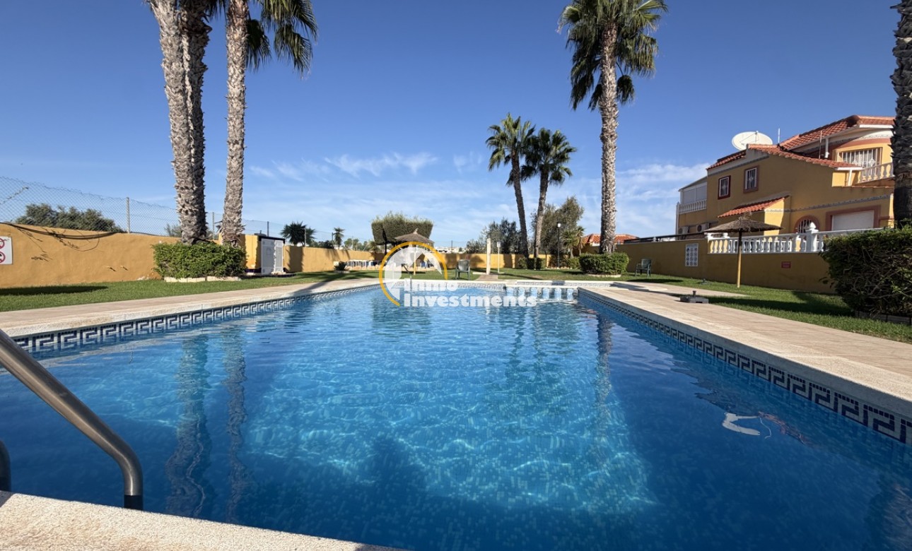 Resale - Apartment - Cabo Roig - La Regia
