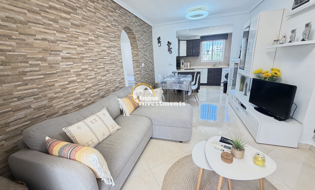 Resale - Apartment - Cabo Roig - La Regia
