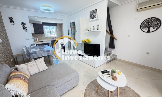 Resale - Apartment - Cabo Roig - La Regia