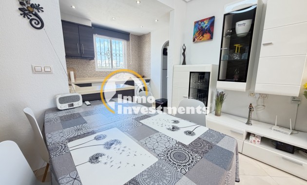 Resale - Apartment - Cabo Roig - La Regia