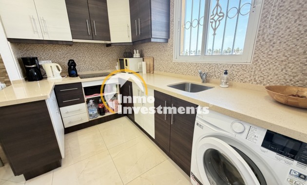 Resale - Apartment - Cabo Roig - La Regia