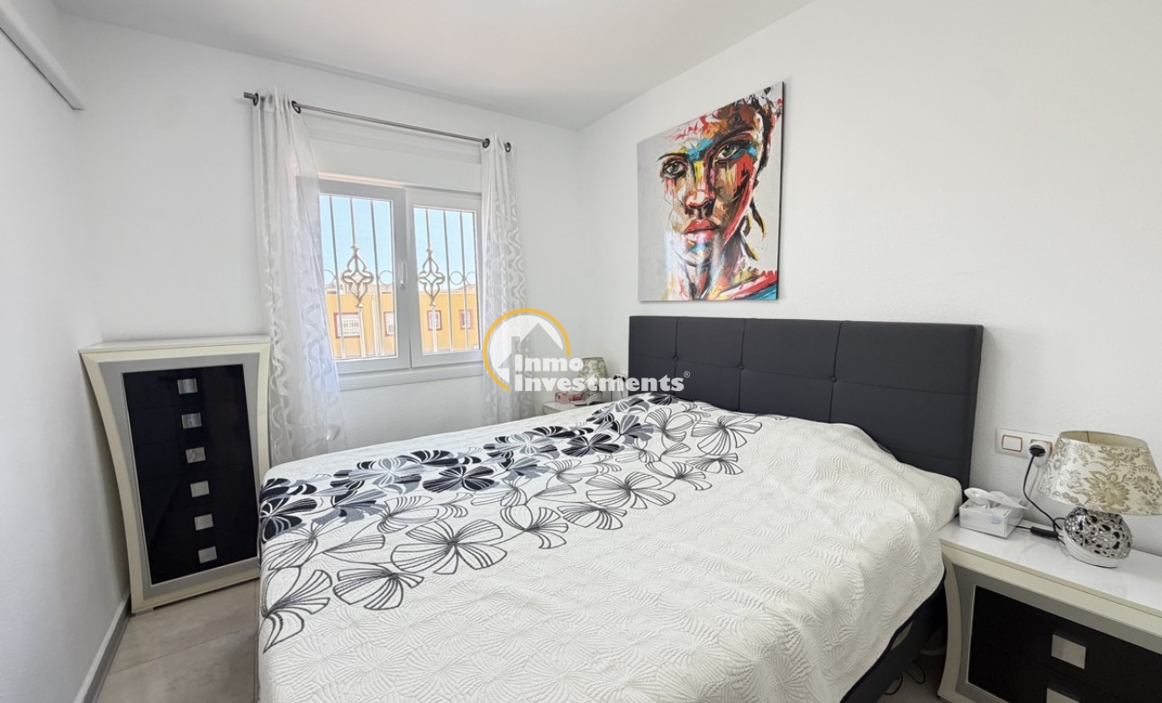 Resale - Apartment - Cabo Roig - La Regia