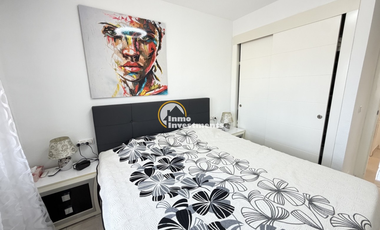 Resale - Apartment - Cabo Roig - La Regia