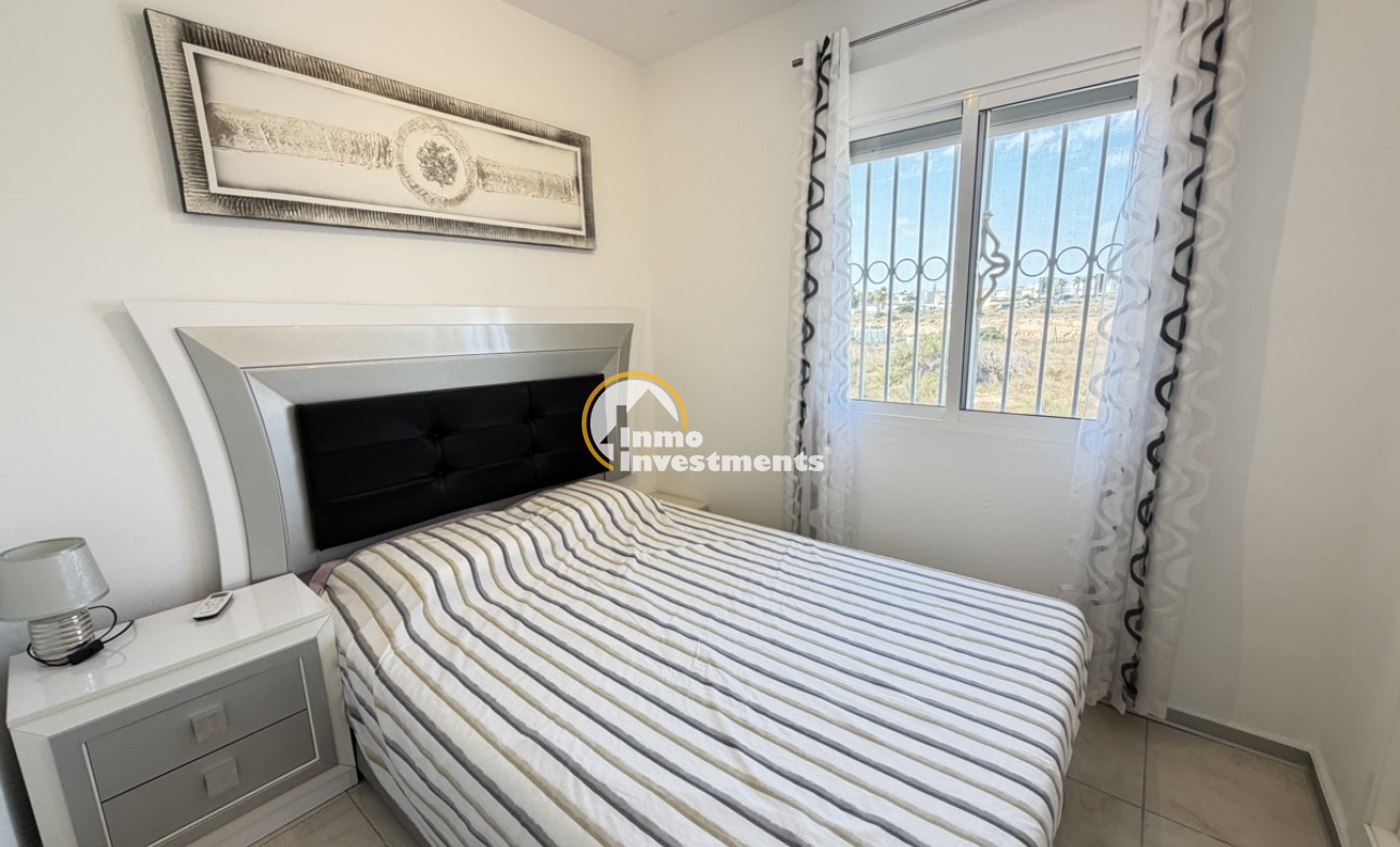 Resale - Apartment - Cabo Roig - La Regia
