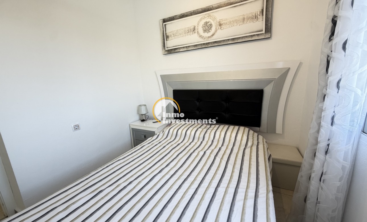 Resale - Apartment - Cabo Roig - La Regia