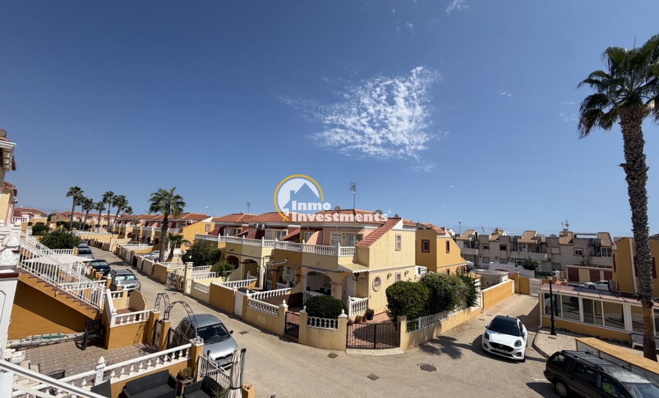 Resale - Apartment - Cabo Roig - La Regia