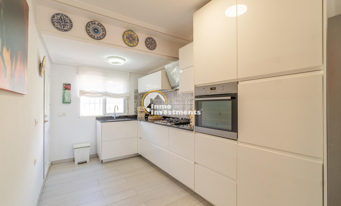 Resale - Semi detached villa - Los Balcones