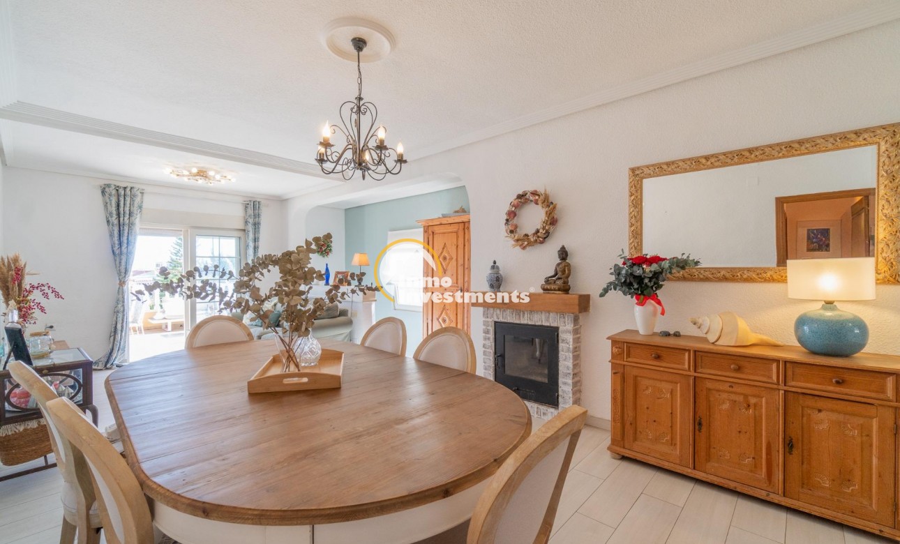 Resale - Semi detached villa - Los Balcones