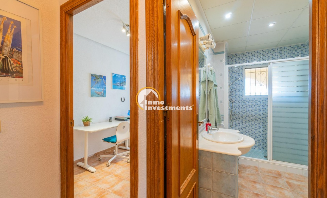Resale - Semi detached villa - Los Balcones