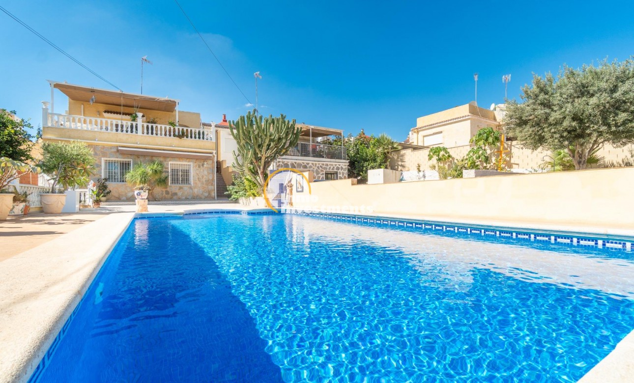 Resale - Semi detached villa - Los Balcones