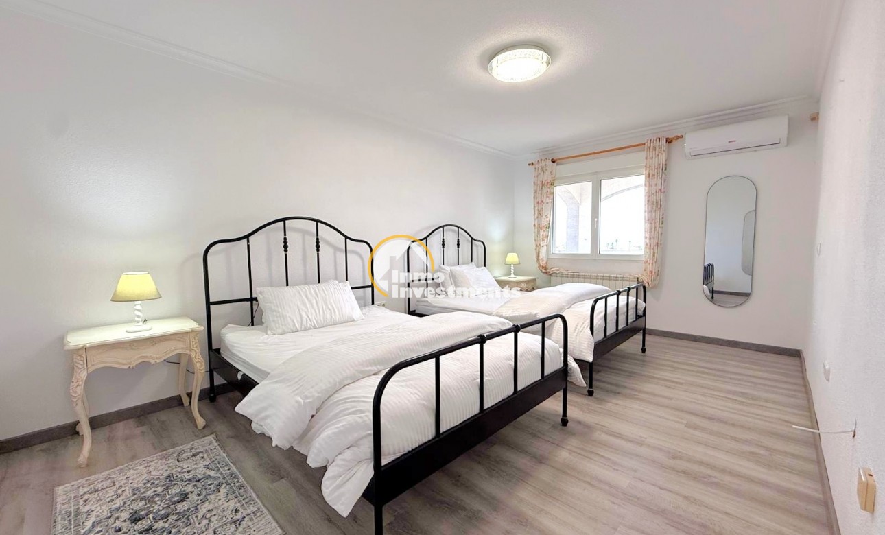 Reventa - Chalet independiente - Villamartin - Blue Lagoon