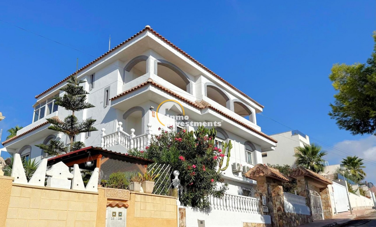 Reventa - Chalet independiente - Villamartin - Blue Lagoon
