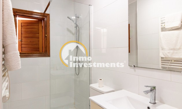 Resale - Apartment - Torrevieja - El Chaparral