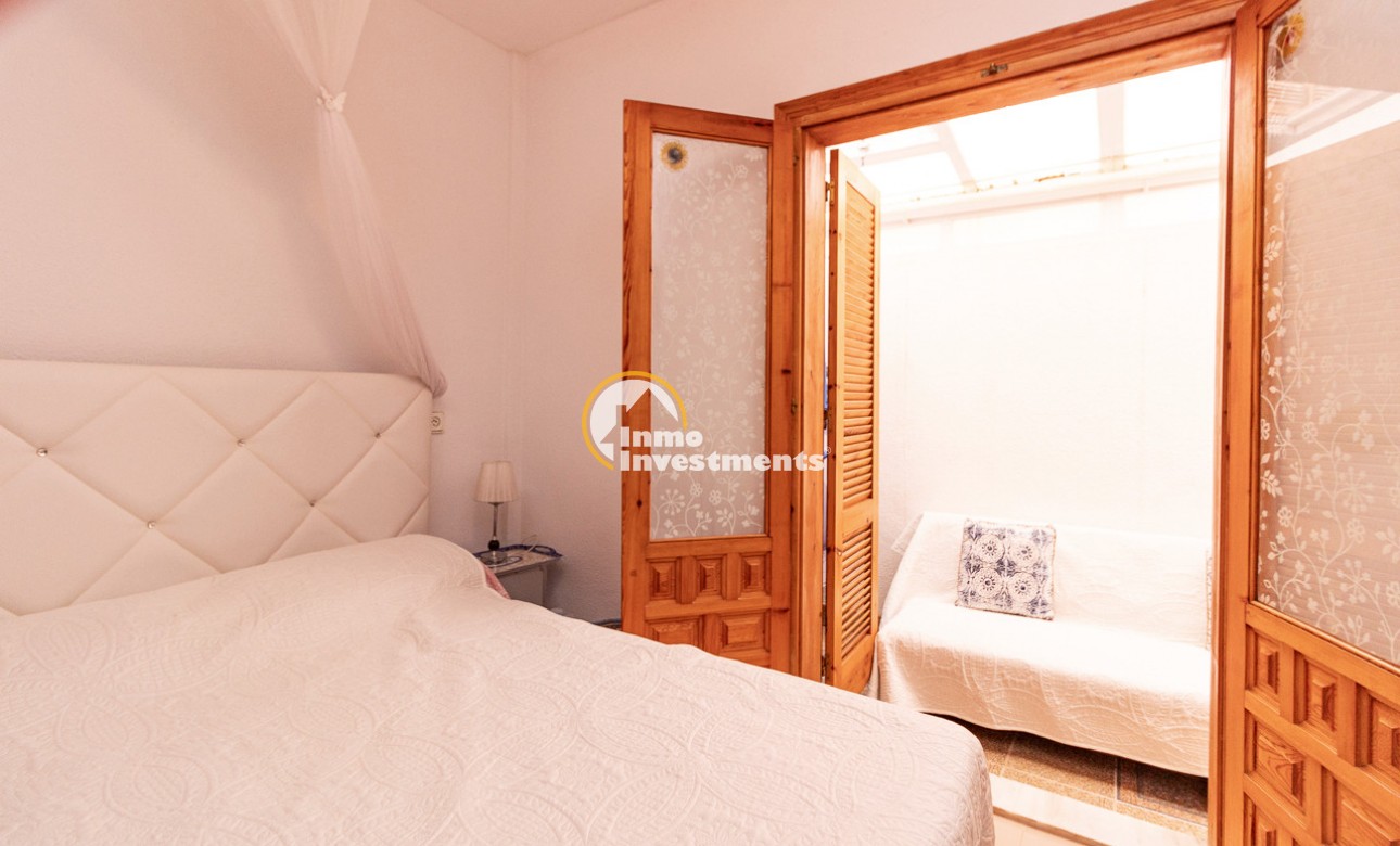 Resale - Apartment - Torrevieja - El Chaparral
