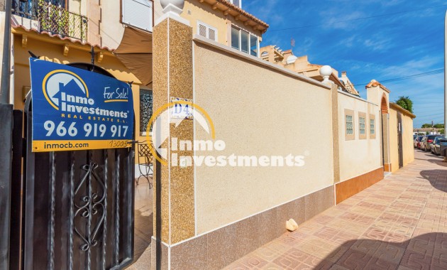 Resale - Apartment - Torrevieja - El Chaparral