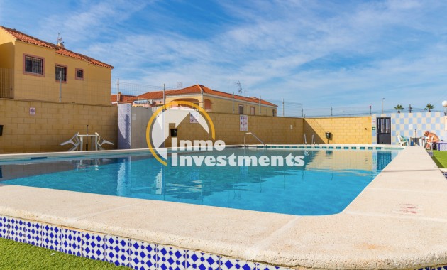 Resale - Apartment - Torrevieja - El Chaparral