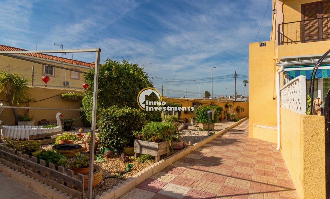 Resale - Apartment - Torrevieja - El Chaparral