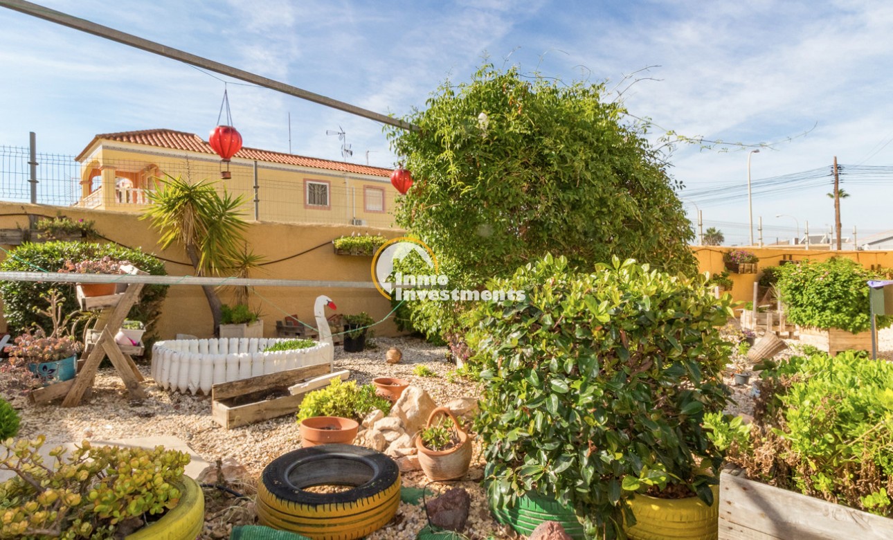 Resale - Apartment - Torrevieja - El Chaparral