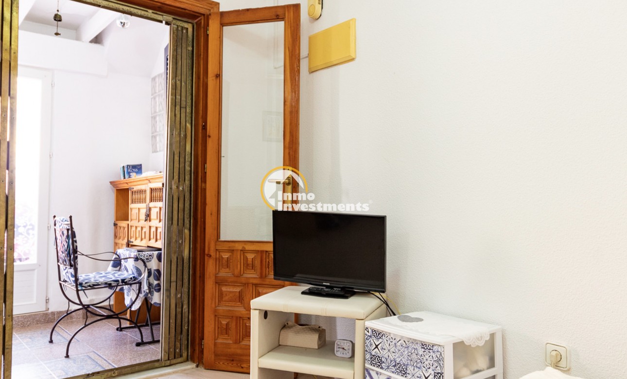 Resale - Apartment - Torrevieja - El Chaparral