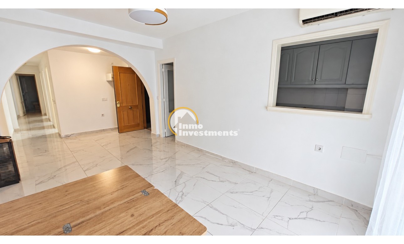 Resale - Apartment - Torrevieja - Acequion
