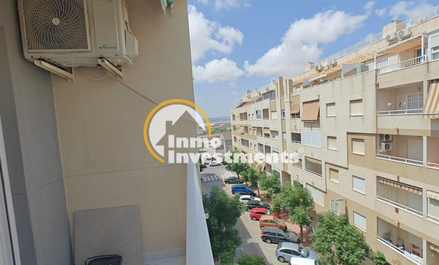 Resale - Apartment - Torrevieja - Acequion