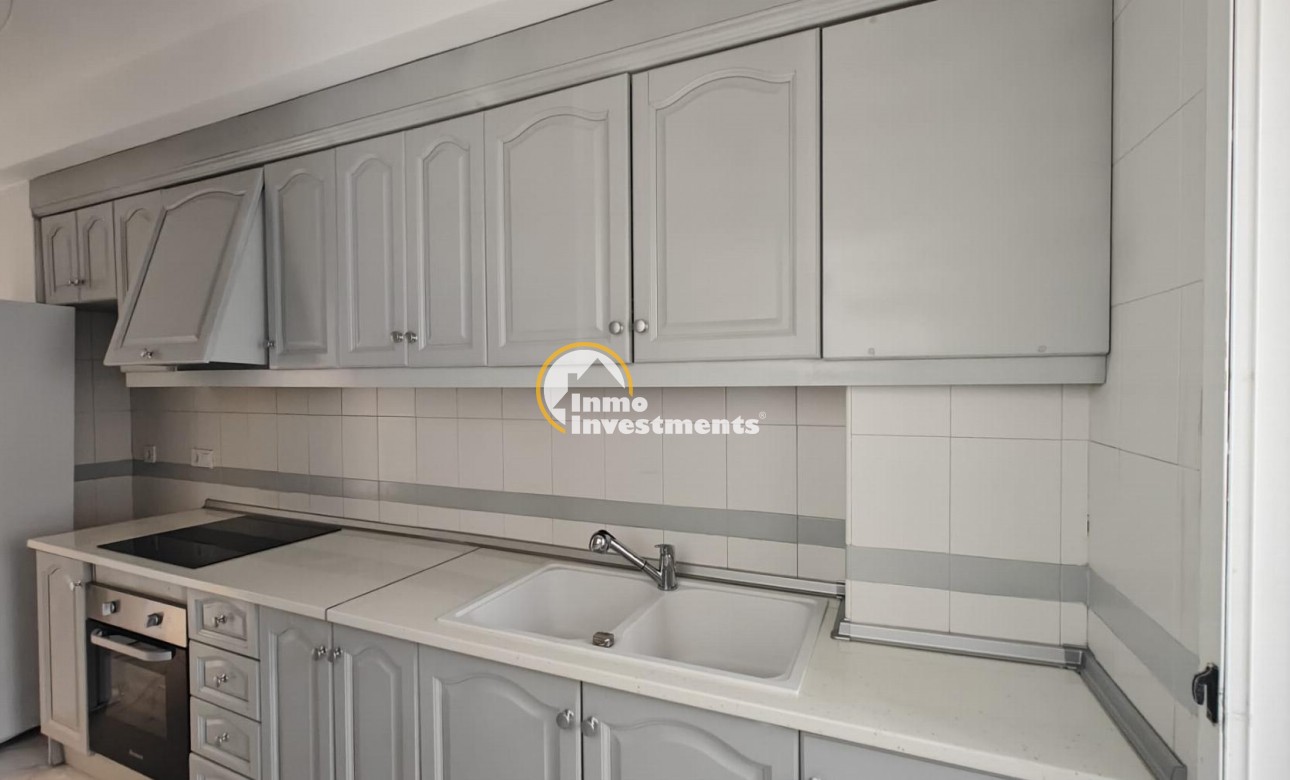 Resale - Apartment - Torrevieja - Acequion