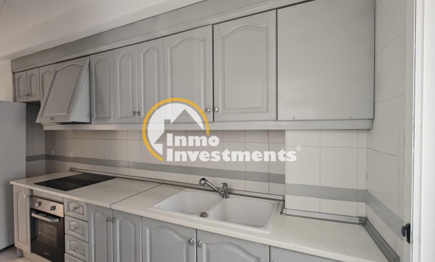 Resale - Apartment - Torrevieja - Acequion