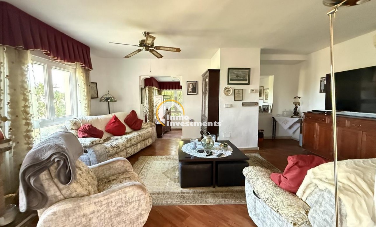 Resale - Villa - Las Ramblas - Las Ramblas Golf