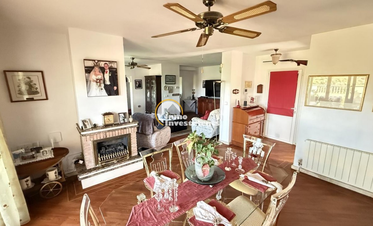 Resale - Villa - Las Ramblas - Las Ramblas Golf