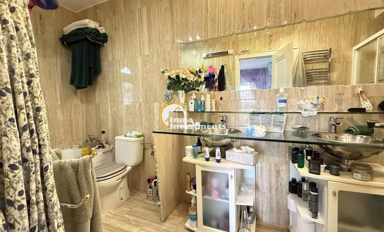 Resale - Villa - Las Ramblas - Las Ramblas Golf