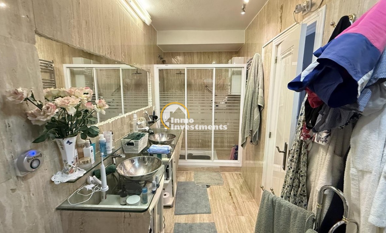 Resale - Villa - Las Ramblas - Las Ramblas Golf