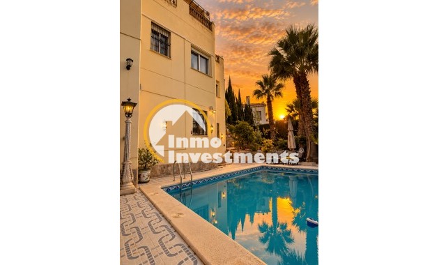 Resale - Villa - Las Ramblas - Las Ramblas Golf