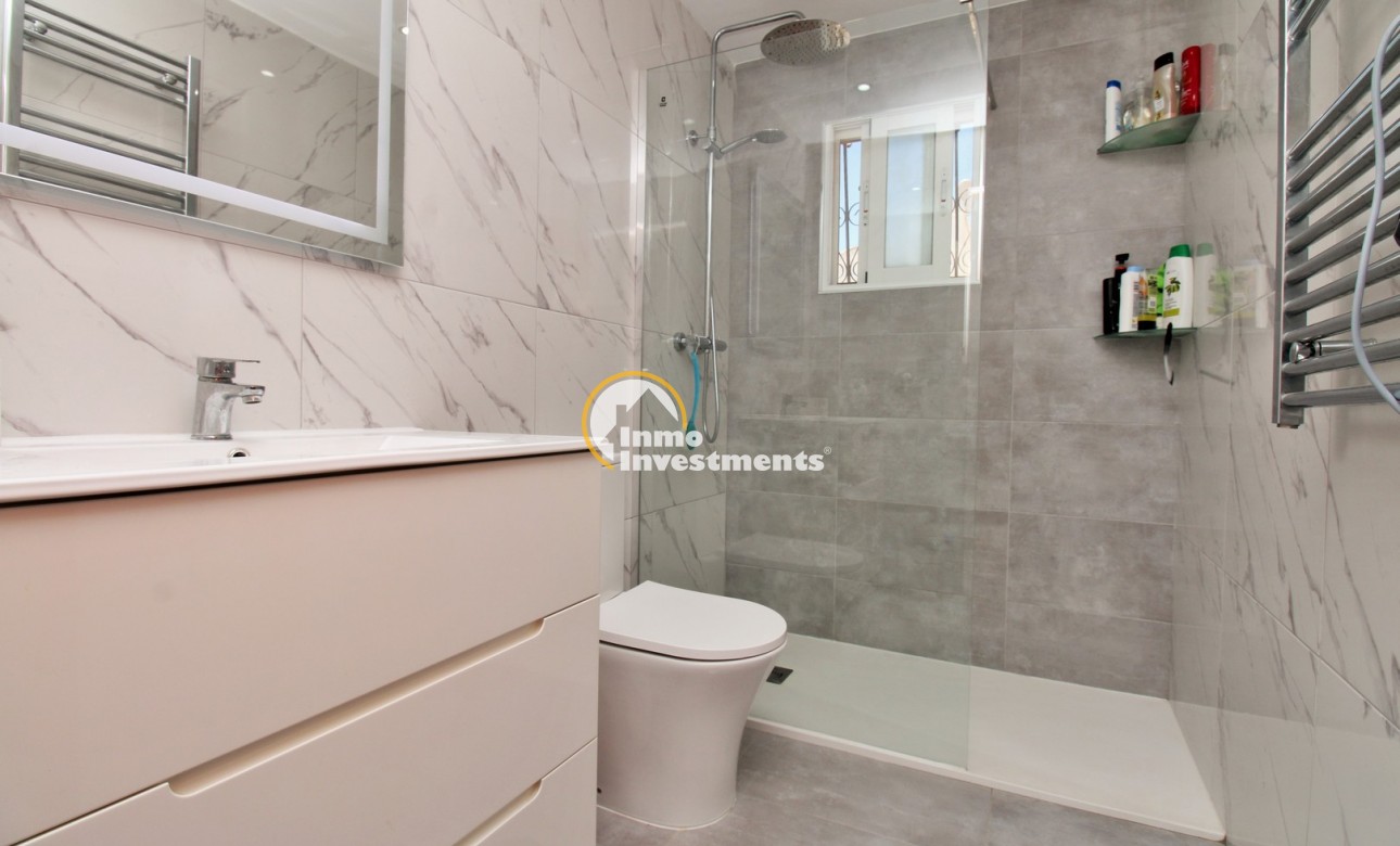 Reventa - Chalet independiente - Villamartin