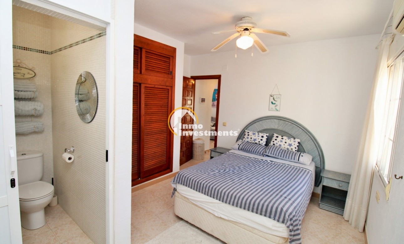 Reventa - Chalet independiente - Villamartin