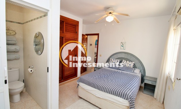 Reventa - Chalet independiente - Villamartin