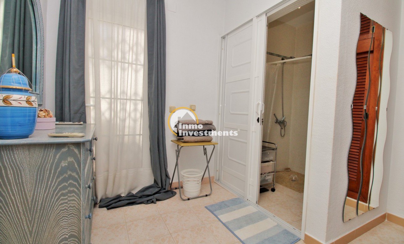 Reventa - Chalet independiente - Villamartin