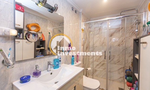 Resale - Apartment - Torrevieja