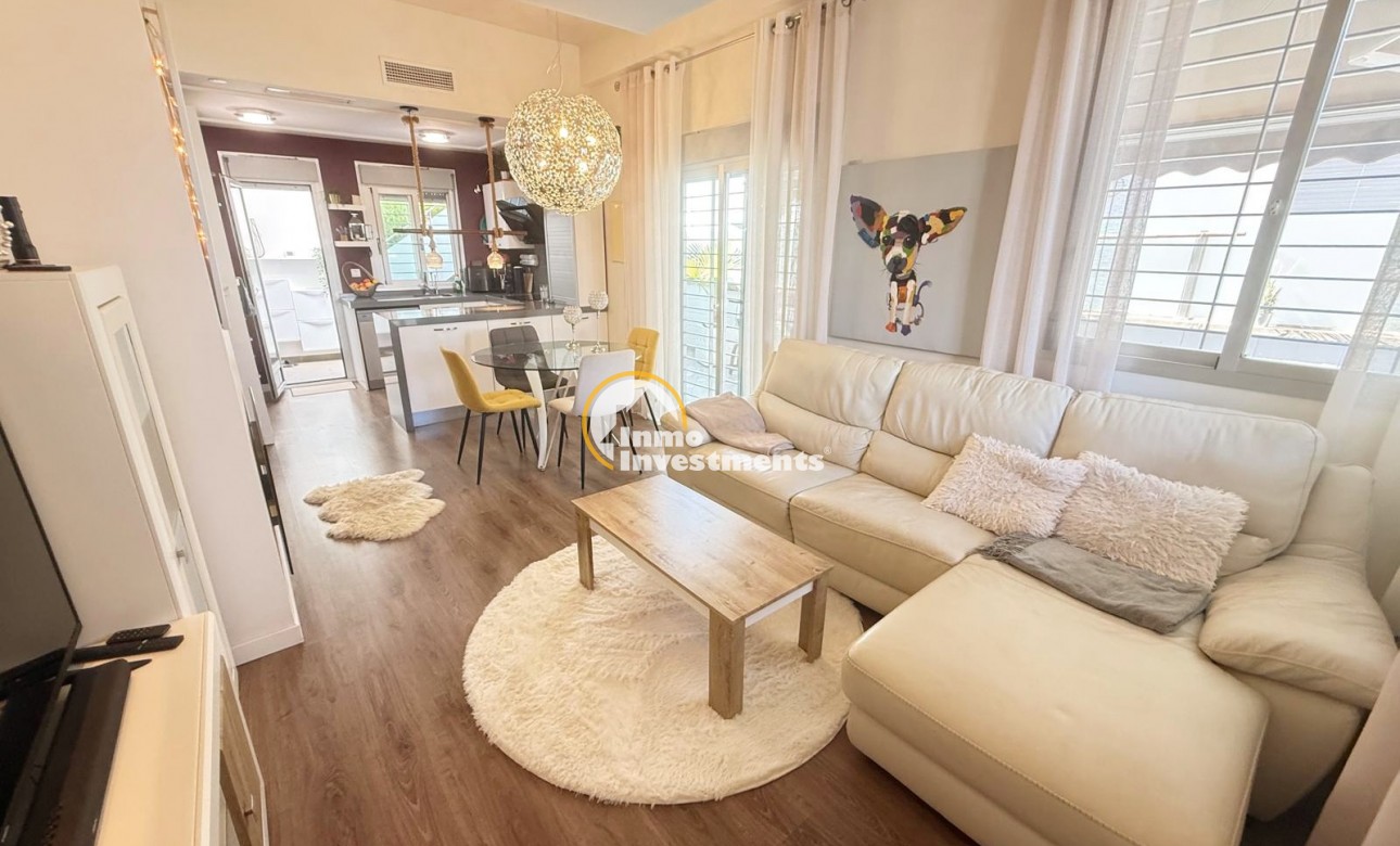Resale - Bungalow - Ciudad Quesada