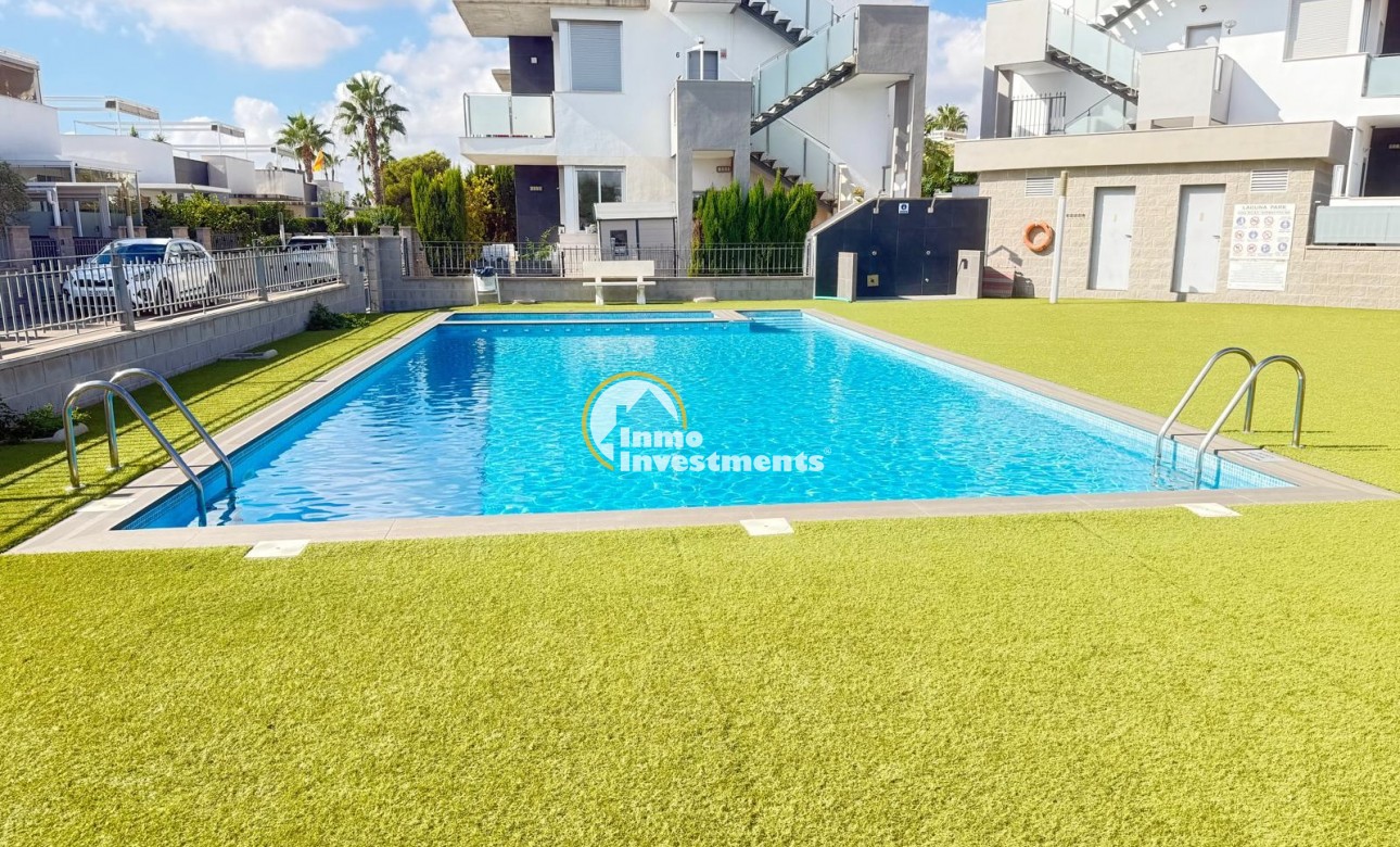 Resale - Bungalow - Ciudad Quesada
