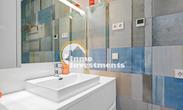 Resale - Apartment - Orihuela Costa - Las Colinas Golf