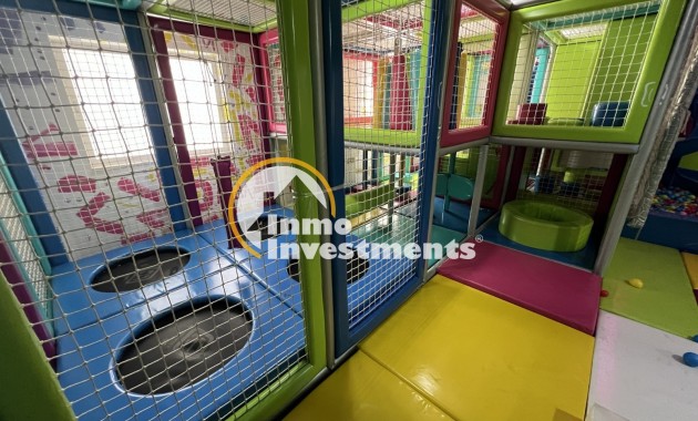 Resale - Commercial - Torrevieja - Costa blanca sur