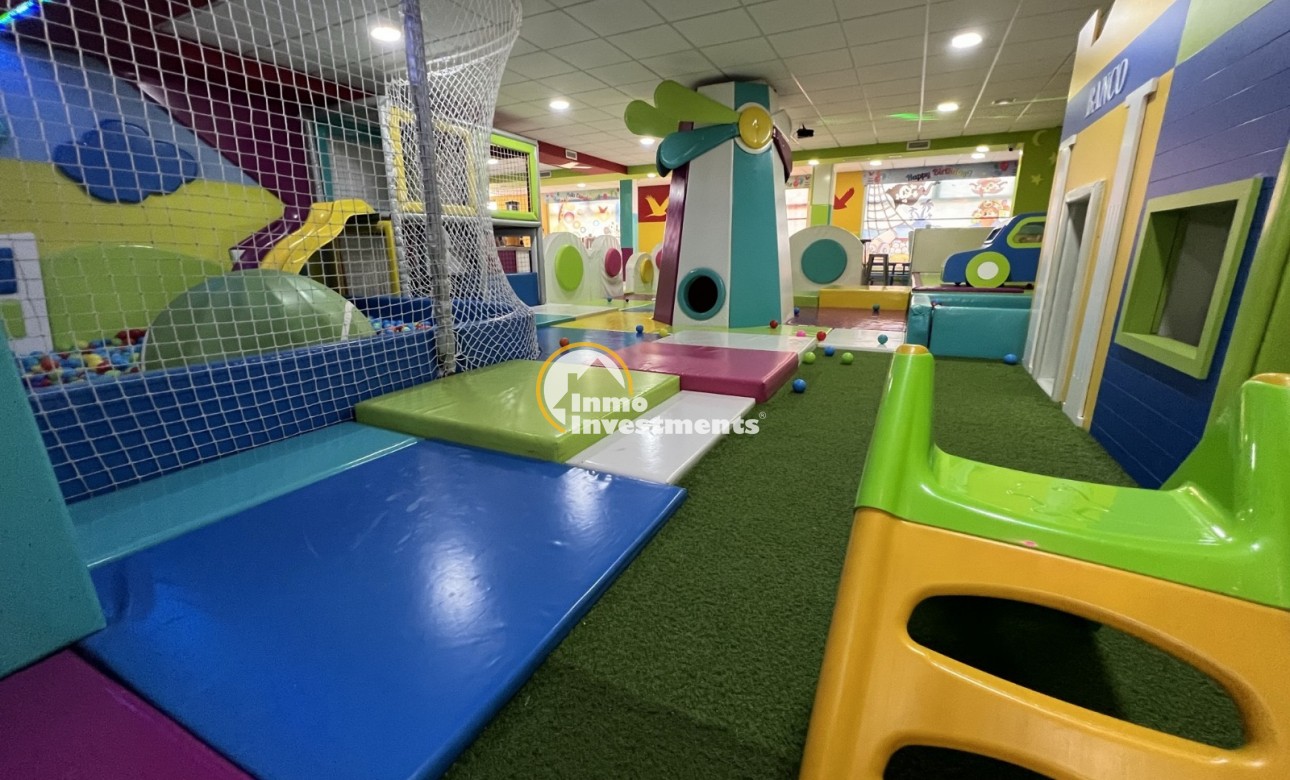 Resale - Commercial - Torrevieja - Costa blanca sur
