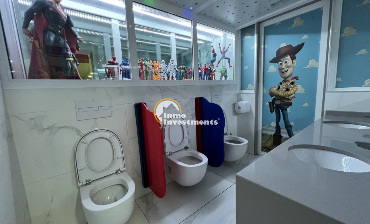 Resale - Commercial - Torrevieja - Costa blanca sur
