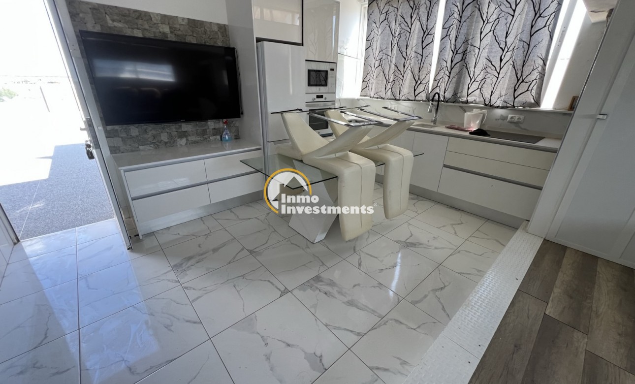 Resale - Commercial - Torrevieja - Costa blanca sur