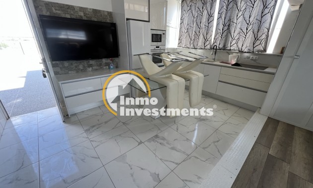 Resale - Commercial - Torrevieja - Costa blanca sur