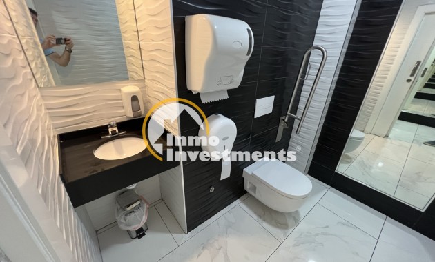 Resale - Commercial - Torrevieja - Costa blanca sur