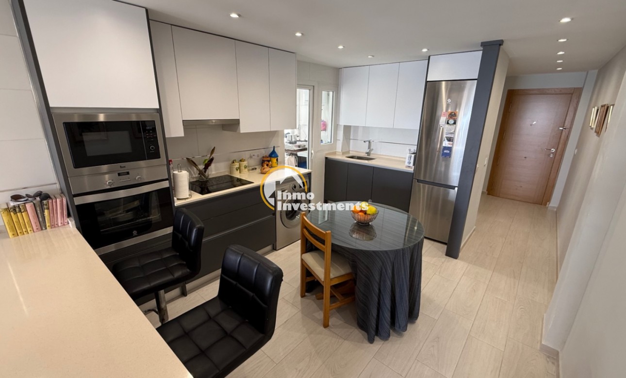 Resale - Apartment - Torrevieja - Costa blanca sur