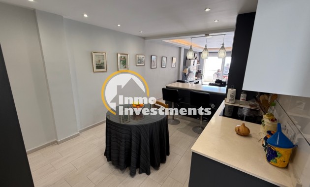 Resale - Apartment - Torrevieja - Costa blanca sur