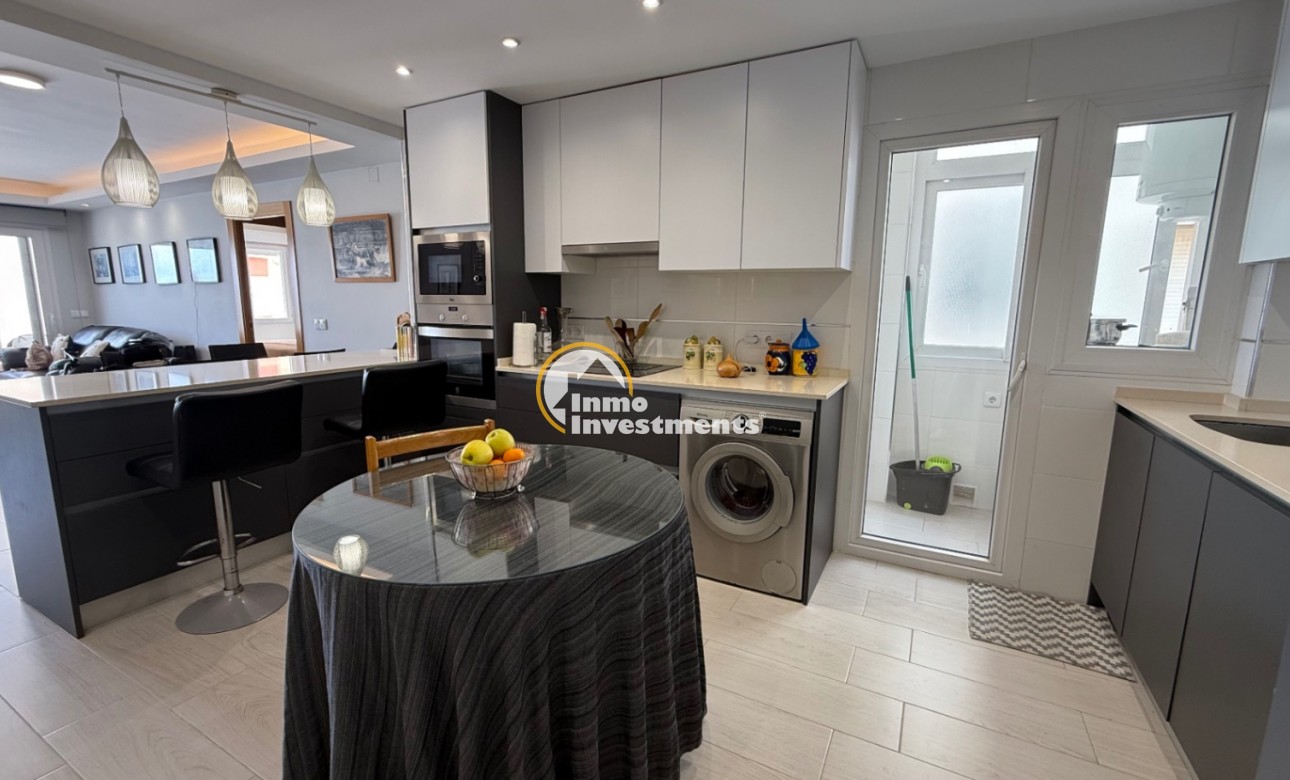 Resale - Apartment - Torrevieja - Costa blanca sur