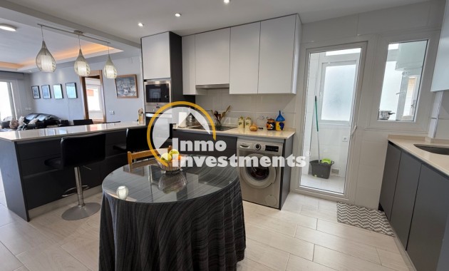 Resale - Apartment - Torrevieja - Costa blanca sur